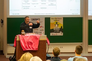 Markus Feilner: How we hacked the Bavarian State with an Open Source Open Letter - © Maximilian Gorfer