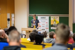 Benjamin Biber: Implementing OCPP 1.6 CentralSystem for Fun and Profit - © Johannes Teichert